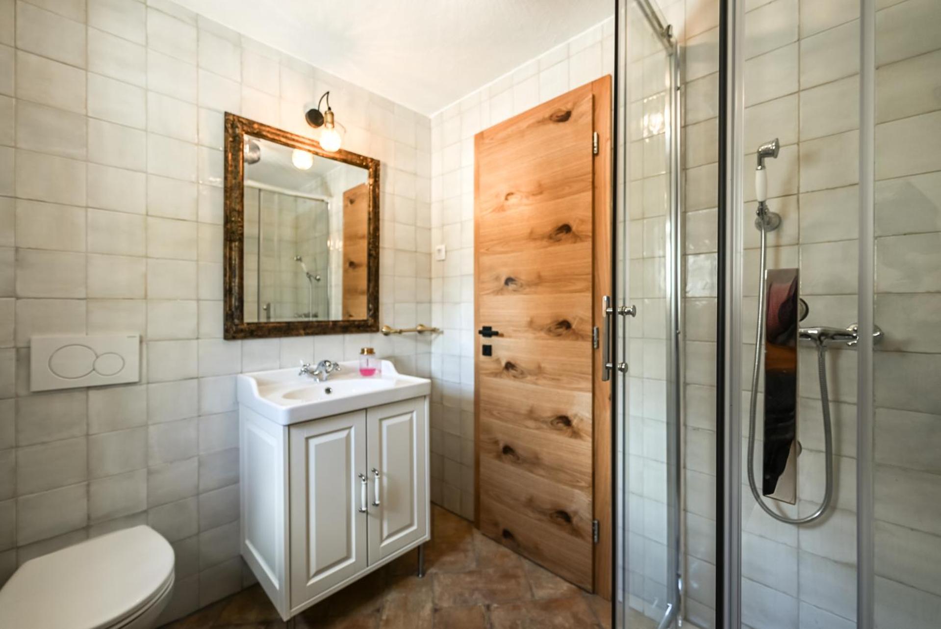 Medanni - Boutique House In Nature With Pool Apartment Izola