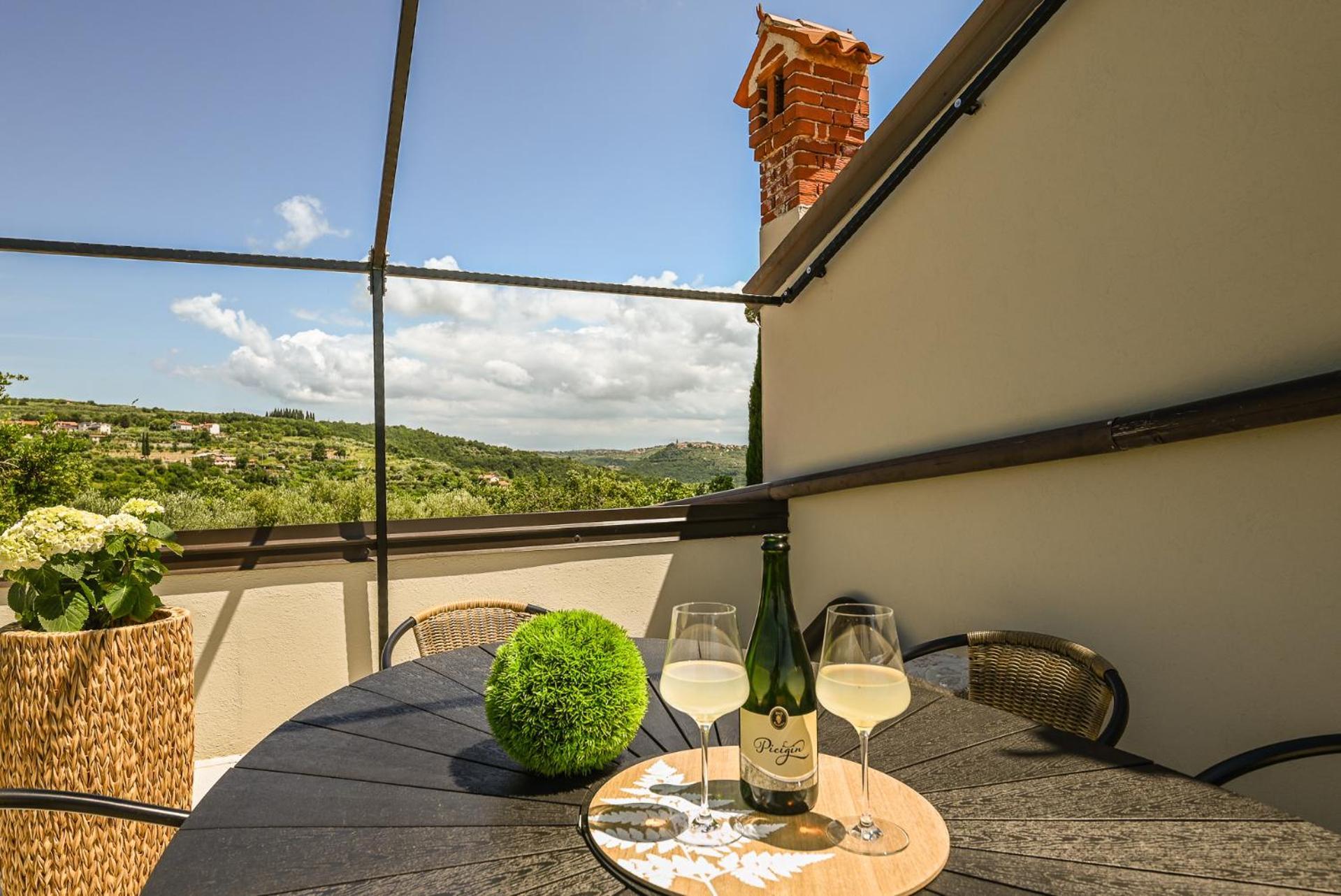 Medanni - Boutique House In Nature With Pool Apartment